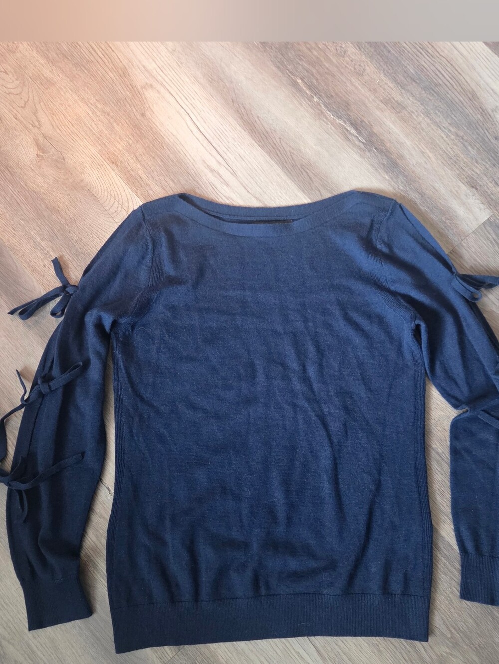 Banana Republic 100% Merino Wool Tie-Sleeve Sweater Navy Blue Sz XS Feminie Chic